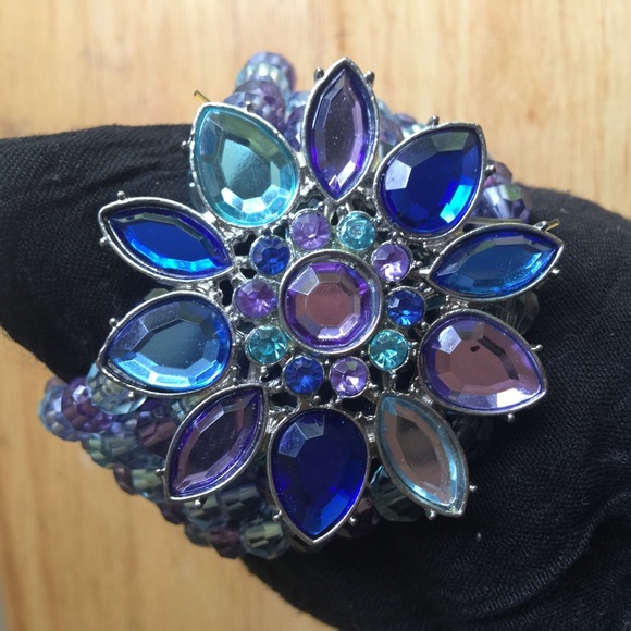 Beautiful Statement Bracelet NWOT - Picture 2 of 3